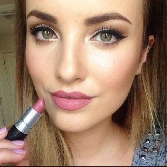 MAC MEHR Lipstick mini NEW Limited Edition Iconic! Matte - Picture 2 of 3